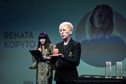 umk_9020.jpg-kobiety, nagroda, Bujwidowej, Bujwidowa, Nina, Gabryś, Majchrowski, MOCAK