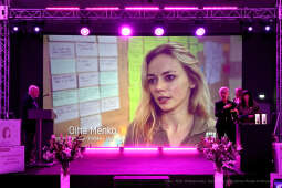 umk_9050.jpg-kobiety, nagroda, Bujwidowej, Bujwidowa, Nina, Gabryś, Majchrowski, MOCAK