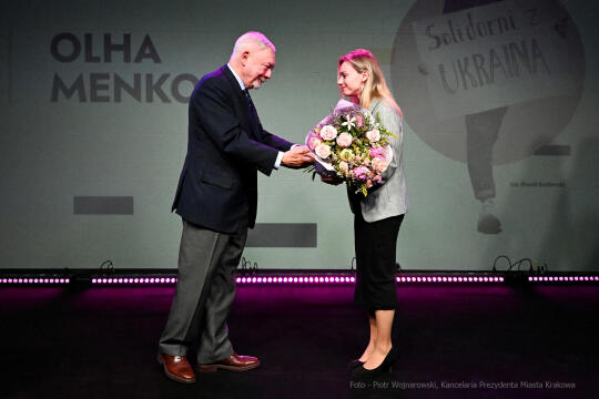 umk_9125.jpg-kobiety, nagroda, Bujwidowej, Bujwidowa, Nina, Gabryś, Majchrowski, MOCAK