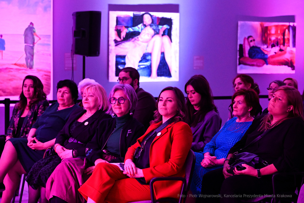 umk_9147.jpg-kobiety, nagroda, Bujwidowej, Bujwidowa, Nina, Gabryś, Majchrowski, MOCAK  Autor: P. Wojnarowski