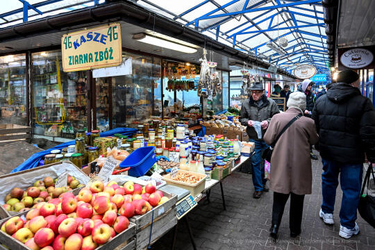 umk_3652.jpg-Stary Kleparz, zakupy, Rynek, Jarmark, Wielkanocny, turyści, 2023, plac targowy