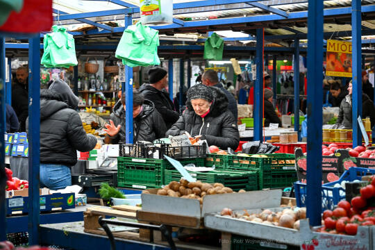 umk_3695.jpg-Stary Kleparz, zakupy, Rynek, Jarmark, Wielkanocny, turyści, 2023, plac targowy