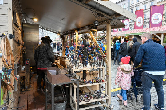 umk_3887.jpg-Stary Kleparz, zakupy, Rynek, Jarmark, Wielkanocny, turyści, 2023, plac targowy