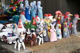 umk_3936.jpg-Stary Kleparz, zakupy, Rynek, Jarmark, Wielkanocny, turyści, 2023, plac targowy