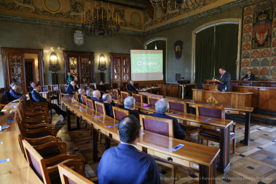 bs-230414-img_4185.jpg-Korpus, spotkanie, konsulowie