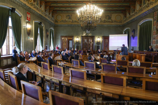 bs-230414-img_4259.jpg-Korpus, spotkanie, konsulowie