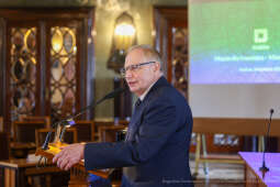 bs-230414-img_4304.jpg-Korpus, spotkanie, konsulowie