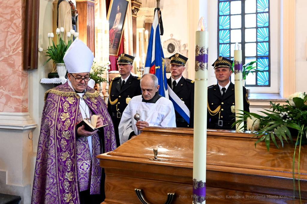 umk_5890.jpg-Zuziak, Zbigniew, wiceprezydent, profesor, Majchrowski, Cmentarz, Rakowicki  Autor: P. Wojnarowski