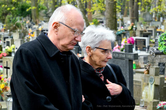 umk_6463.jpg-Zuziak, Zbigniew, wiceprezydent, profesor, Majchrowski, Cmentarz, Rakowicki