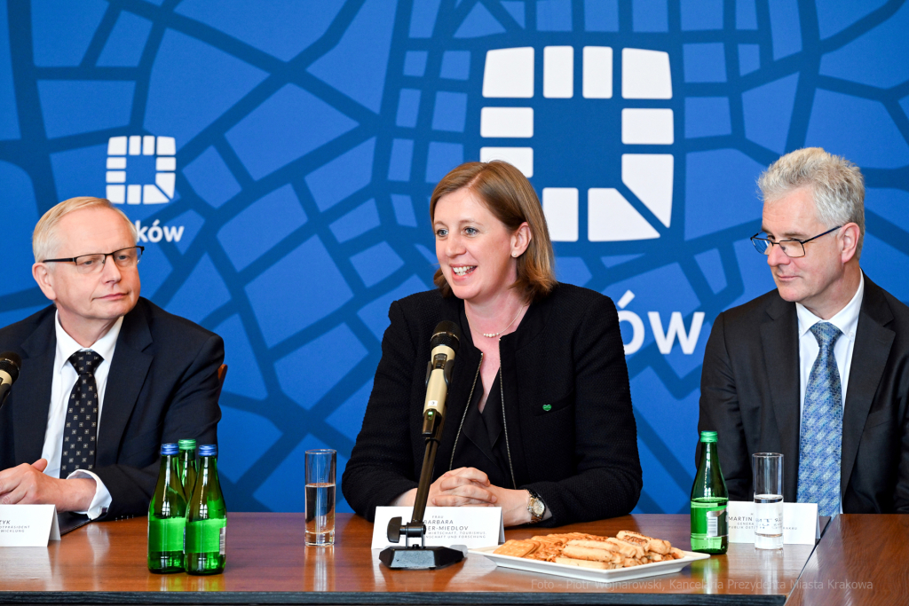 umk_6656.jpg-spotkanie, Misja, Gospodarcza, Austria, Styria, Muzyk, Eibinger-Mied  Autor: P. Wojnarowski