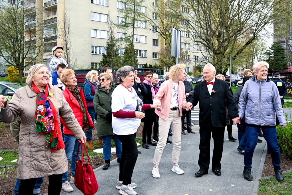 Irena, Jarocka, skwer, Motylem, Jestem, Kośmider, Prokocim, otwarcie, Fijałkowska, mieszkańcy, 20  Autor: P. Wojnarowski