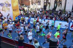 bs-230423-img_7537.jpg-Cracovia Maraton