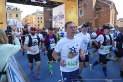 bs-230423-img_7618.jpg-Cracovia Maraton