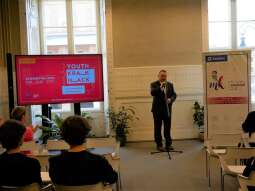 p1010695.jpg-YouthKrakHack obiera kurs na samorządy uczniowskie