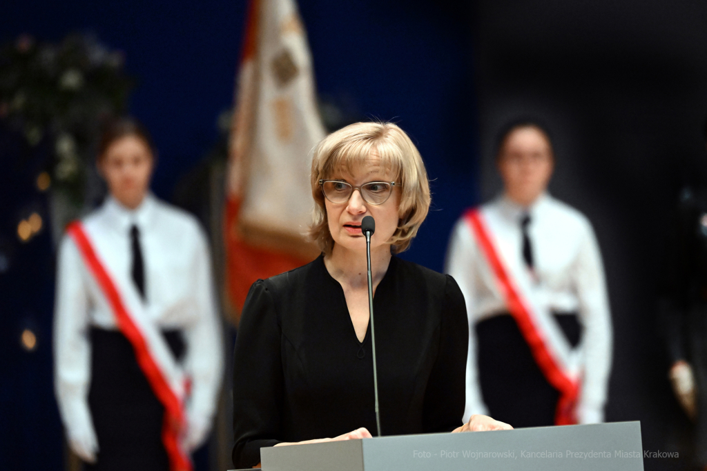 Jubileusz, szkoła, 4, nr 4, SP, Podstawowa, Kraków, Korfel-Jasińska, Honoris Gratia, 150 lat, Aud  Autor: P. Wojnarowski