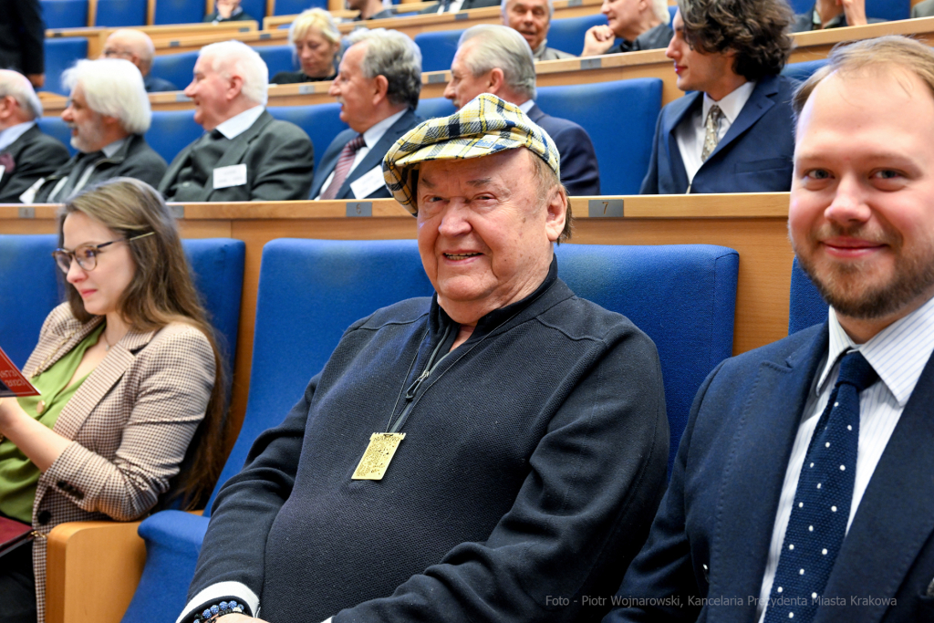 Jubileusz, szkoła, 4, nr 4, SP, Podstawowa, Kraków, Korfel-Jasińska, Honoris Gratia, 150 lat, Aud  Autor: P. Wojnarowski