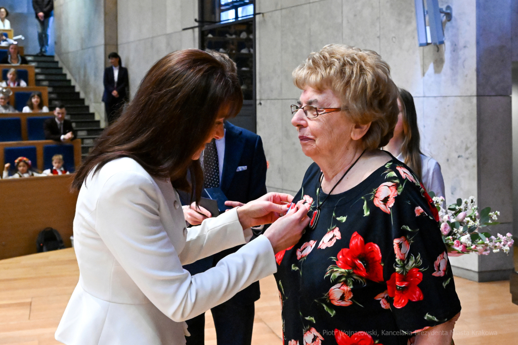 Jubileusz, szkoła, 4, nr 4, SP, Podstawowa, Kraków, Korfel-Jasińska, Honoris Gratia, 150 lat, Aud  Autor: P. Wojnarowski