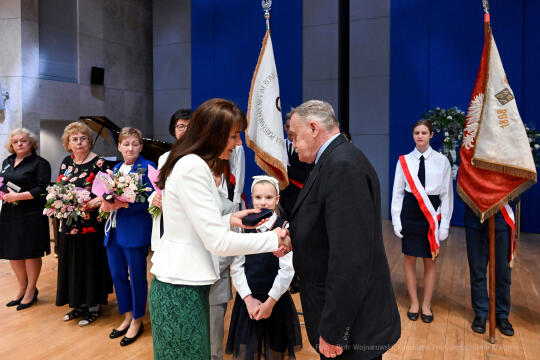 Jubileusz, szkoła, 4, nr 4, SP, Podstawowa, Kraków, Korfel-Jasińska, Honoris Gratia, 150 lat, Aud