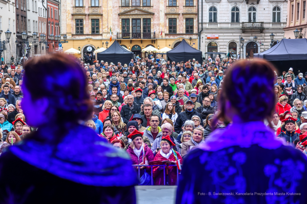 bs_230503_9039.jpg-Lekcja Śpiewania, BPP  Autor: B. Świerzowski