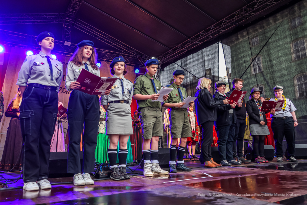 bs_230503_9105.jpg-Lekcja Śpiewania, BPP  Autor: B. Świerzowski