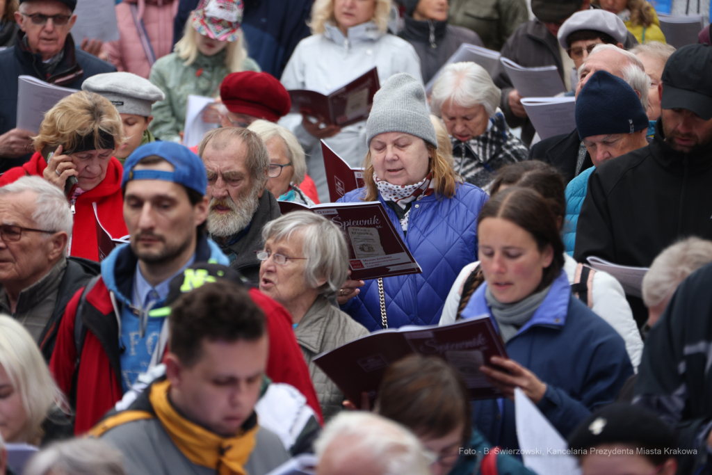 bs_230503_9223.jpg-Lekcja Śpiewania, BPP  Autor: B. Świerzowski