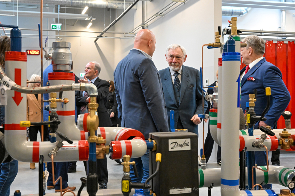 umk_8546.jpg-MPEC magazyny, przciwpowodziowe  Autor: P. Wojnarowski