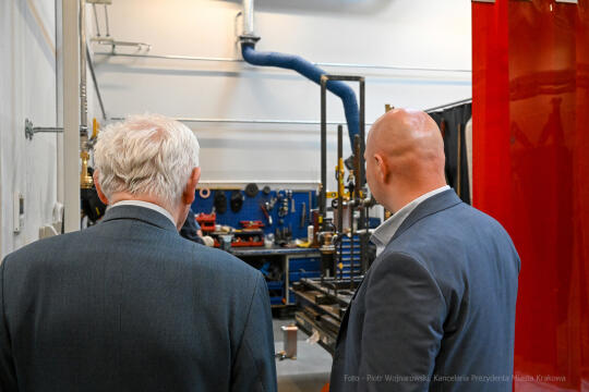 umk_8554.jpg-MPEC magazyny, przciwpowodziowe