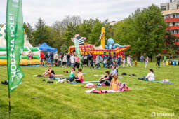 bs_230513_1750.jpg-Piknik w parku Kurdwanów, 05.2023, p. Kulig