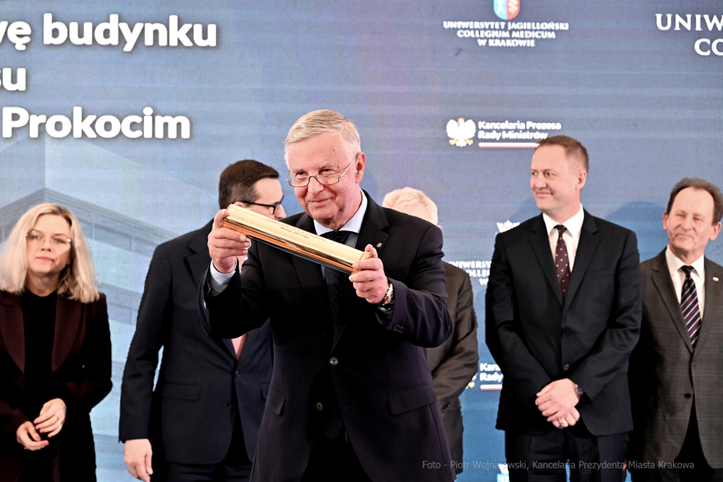 wmurowanie, kamienia, węgielnego,  Kampus, Medyczny, UJ, Prokocim, Majchrowski, Morawiecki, Wasserm  Autor: P. Wojnarowski