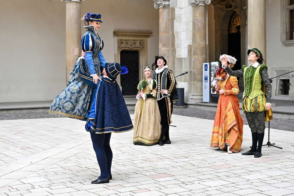 umk_6240.jpg-Wawel, Majchrowski, Noc Muzeów, inauguracja, Betlej, HG, 2023, XIX, Edycja  Autor: P. Wojnarowski