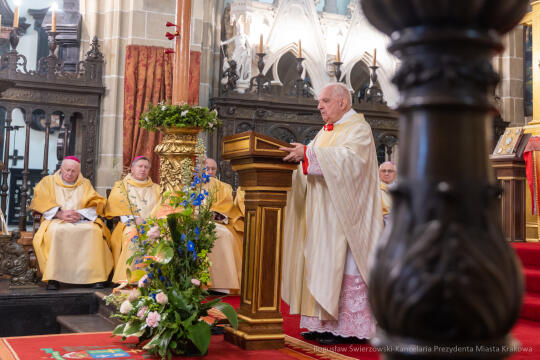 bs-230520-img_5064.jpg-Jędraszewski, Majchrowski