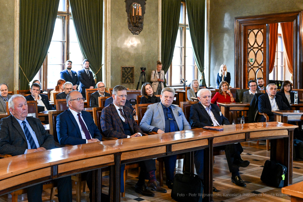 dsc_2862.jpg-MPEC, konferencja, środki, POIiŚ, Marian, Łyko, Majchrowski  Autor: P. Wojnarowski