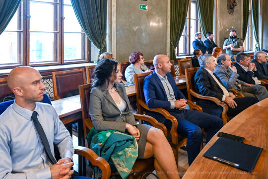 dsc_2863.jpg-MPEC, konferencja, środki, POIiŚ, Marian, Łyko, Majchrowski