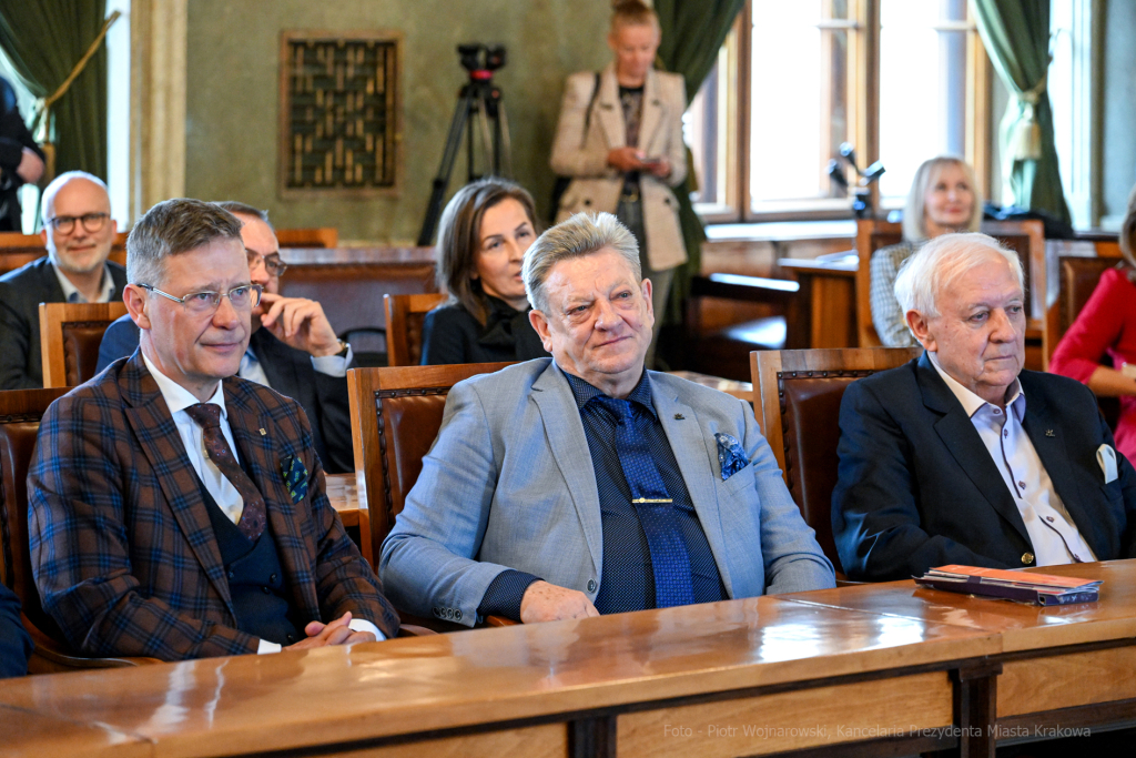 dsc_2864.jpg-MPEC, konferencja, środki, POIiŚ, Marian, Łyko, Majchrowski  Autor: P. Wojnarowski