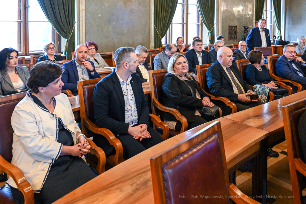 dsc_3009.jpg-MPEC, konferencja, środki, POIiŚ, Marian, Łyko, Majchrowski  Autor: P. Wojnarowski