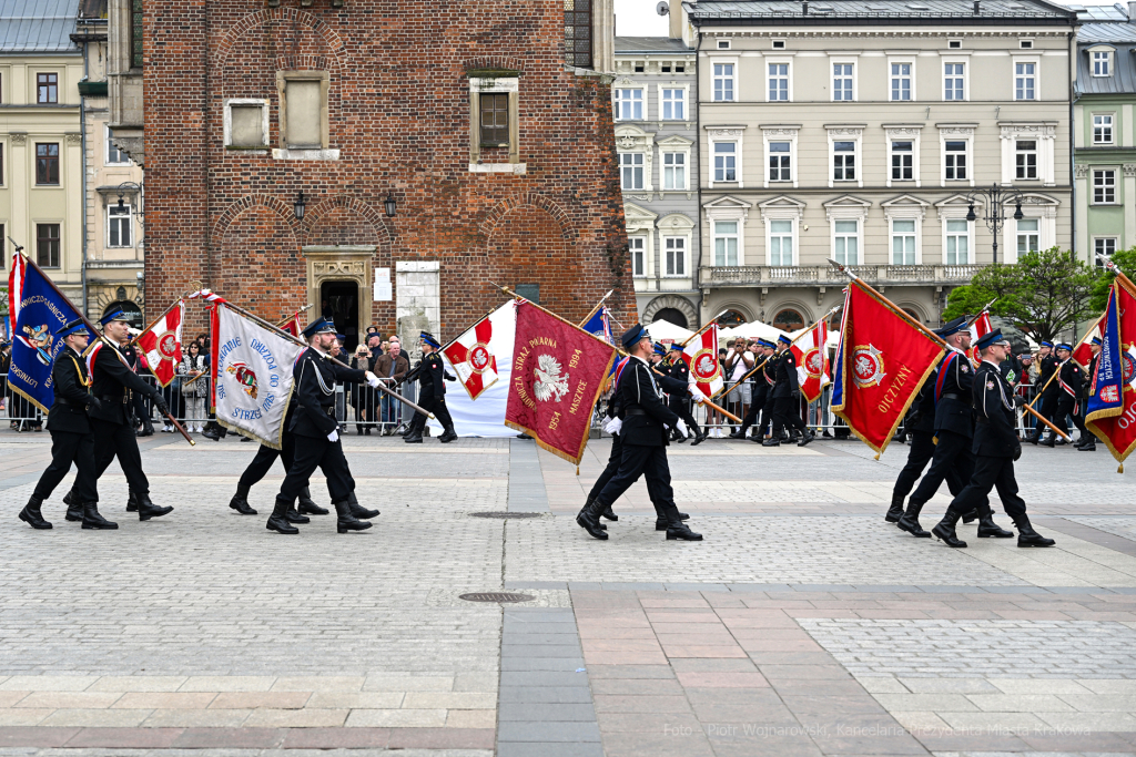 Krakowska Straż Pożarna, jubileusz, 150 lat, Rynek, Majchrowski, Bartkowiak, Kmita, Knapik, obchod  Autor: P. Wojnarowski