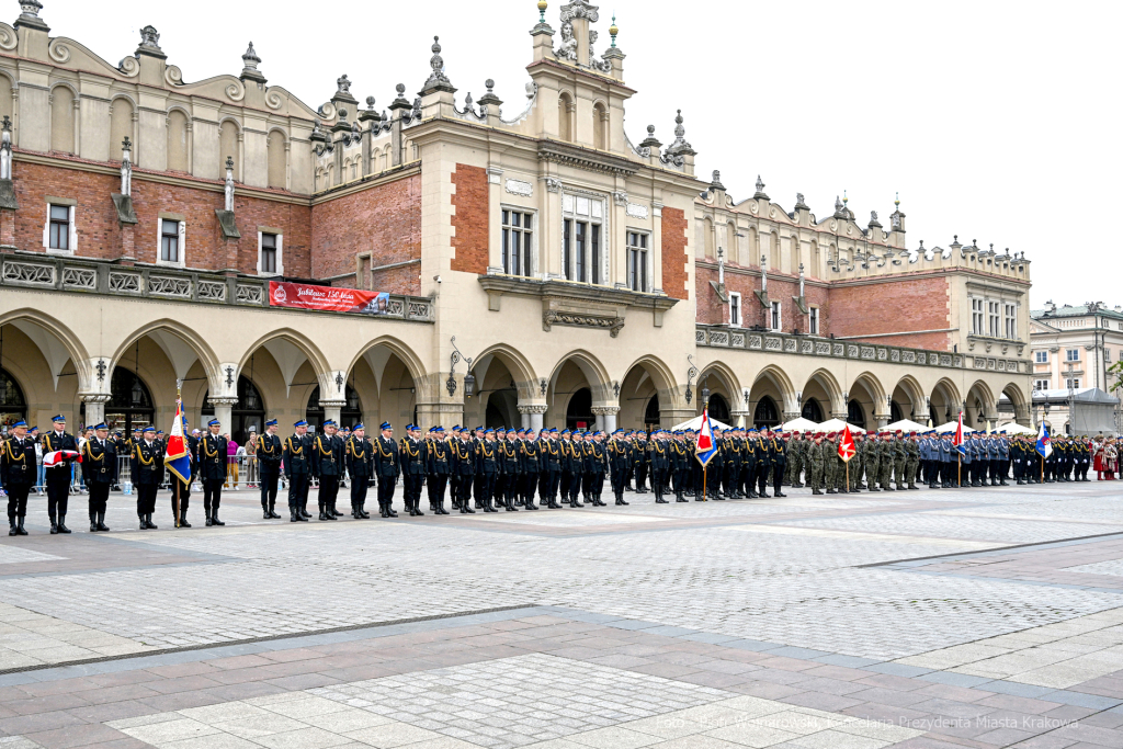 Krakowska Straż Pożarna, jubileusz, 150 lat, Rynek, Majchrowski, Bartkowiak, Kmita, Knapik, obchod  Autor: P. Wojnarowski