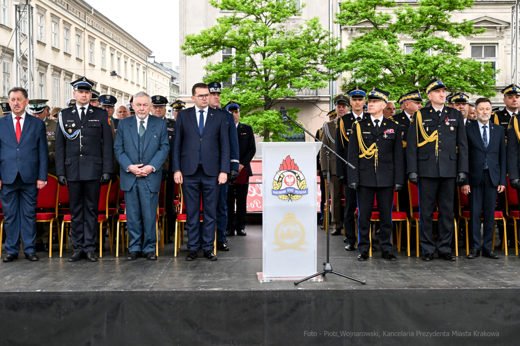 Krakowska Straż Pożarna, jubileusz, 150 lat, Rynek, Majchrowski, Bartkowiak, Kmita, Knapik, obchod  Autor: P. Wojnarowski