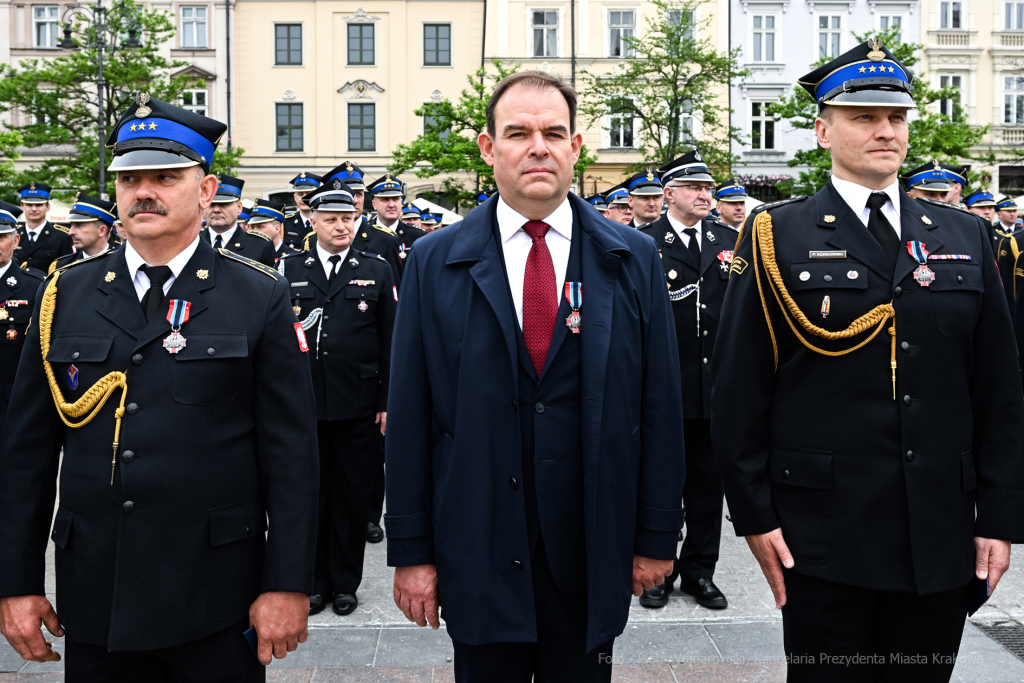 Krakowska Straż Pożarna, jubileusz, 150 lat, Rynek, Majchrowski, Bartkowiak, Kmita, Knapik, obchod  Autor: P. Wojnarowski