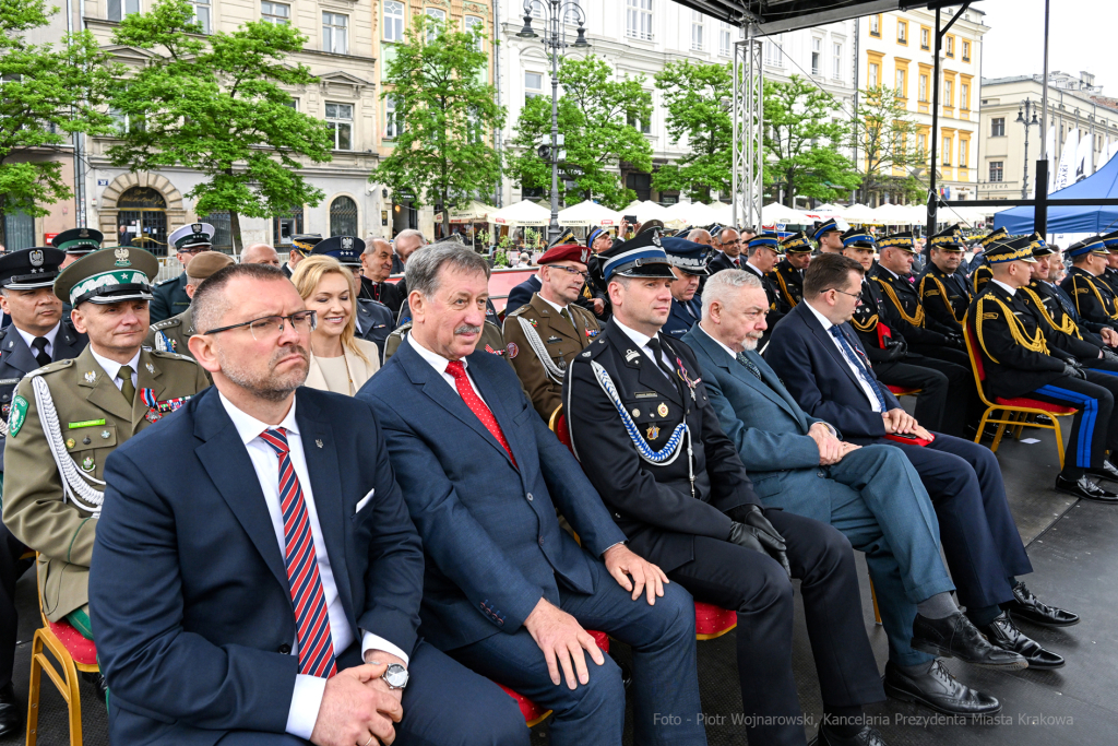 Krakowska Straż Pożarna, jubileusz, 150 lat, Rynek, Majchrowski, Bartkowiak, Kmita, Knapik, obchod  Autor: P. Wojnarowski