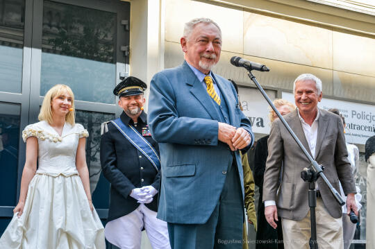 bs-120102-jg_120102_oto_6170.jpg-Krupnicza, Majchrowski, otwarcie