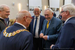 bs-230527-img_7243.jpg-izba, gala,medale