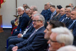 bs-230527-img_7284.jpg-izba, gala,medale