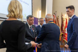 bs-230527-img_7316.jpg-izba, gala,medale