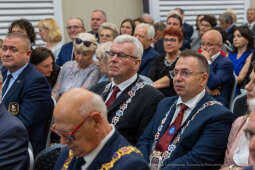 bs-230527-img_7342.jpg-izba, gala,medale