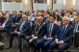 bs-230527-img_7387.jpg-izba, gala,medale