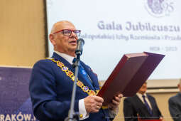 bs-230527-img_7454.jpg-izba, gala,medale