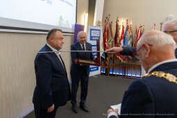 bs-230527-img_7508.jpg-izba, gala,medale