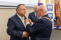 bs-230527-img_7535.jpg-izba, gala,medale