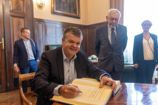 bs-230530-img_9018.jpg-Flandria, Majchrowski